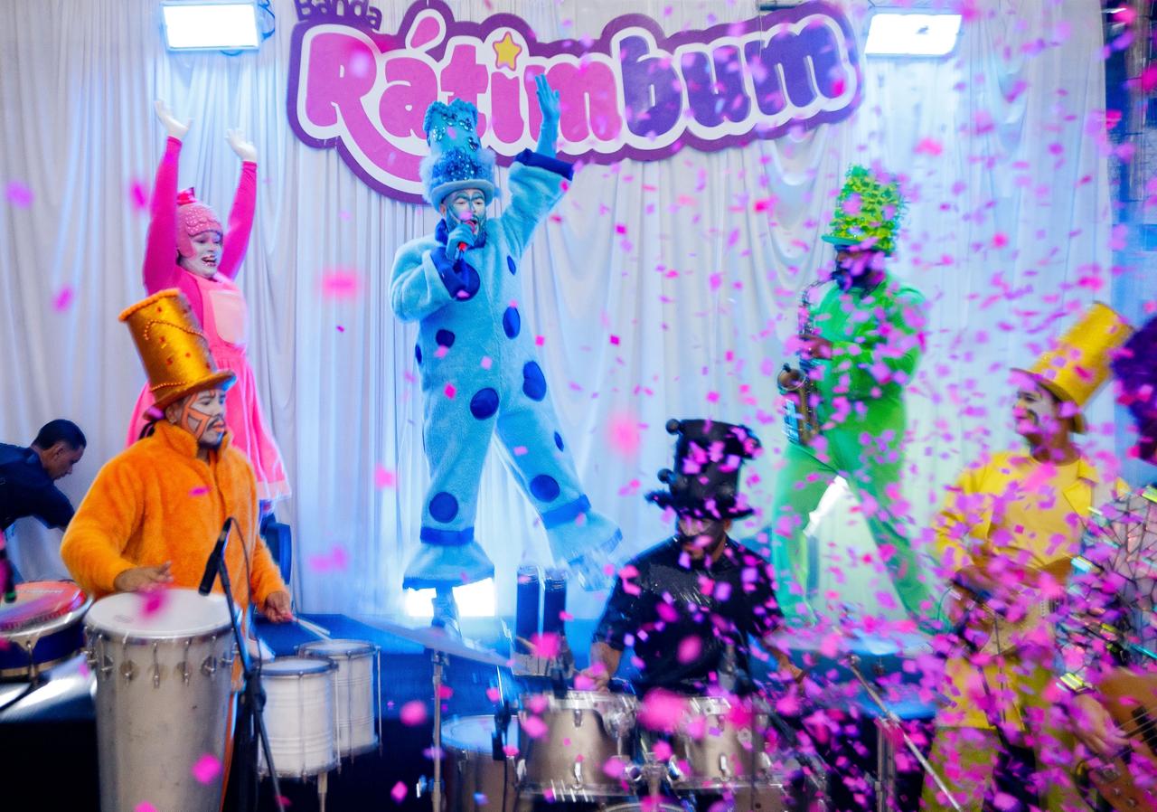 Chuva de confetes no grand finale